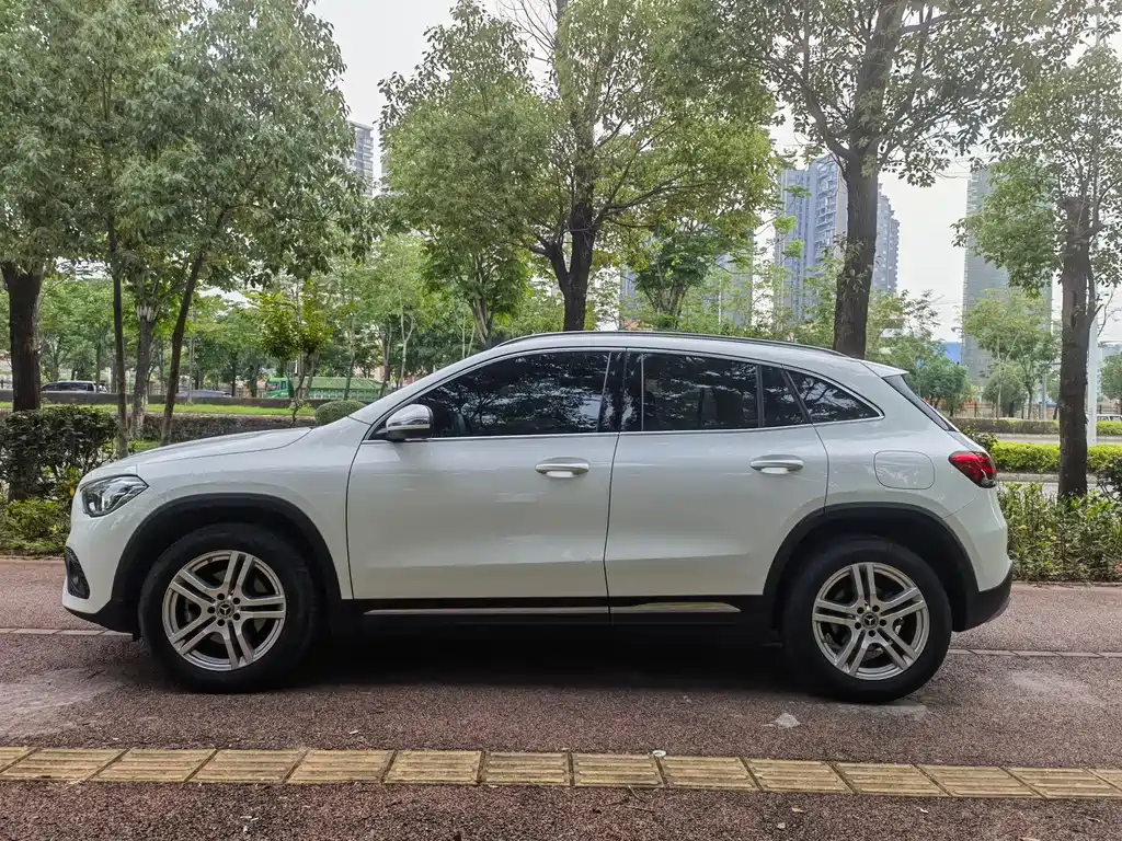 Mercedes-Benz GLA — фото 4