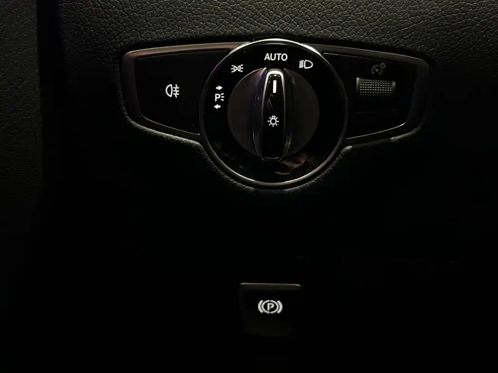 Mercedes-Benz E-Class (Import) — фото 14
