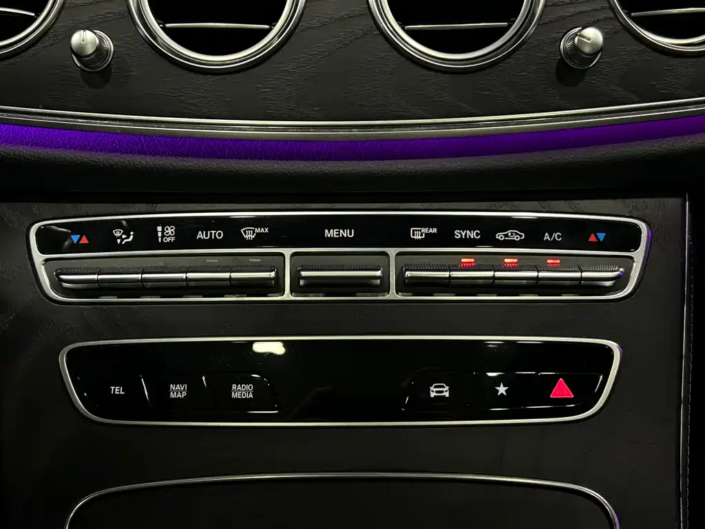 Mercedes-Benz E-Class (Import) — фото 20