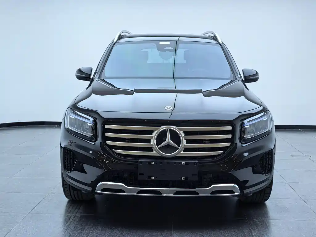 Mercedes-Benz GLB — фото 2