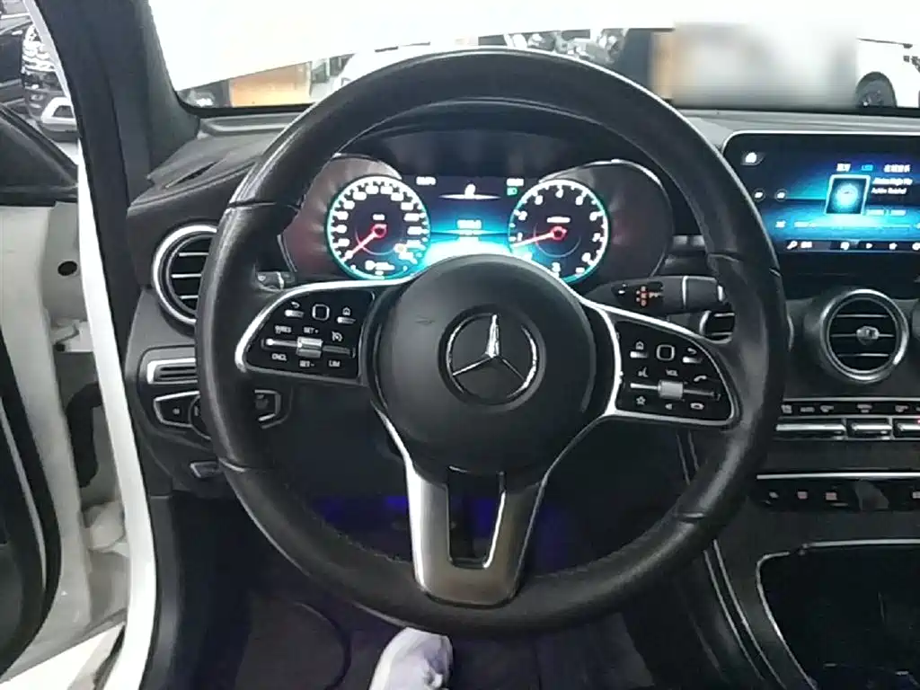 Mercedes-Benz GLC — фото 11