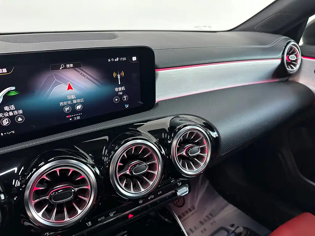 Mercedes-Benz CLA AMG — фото 14
