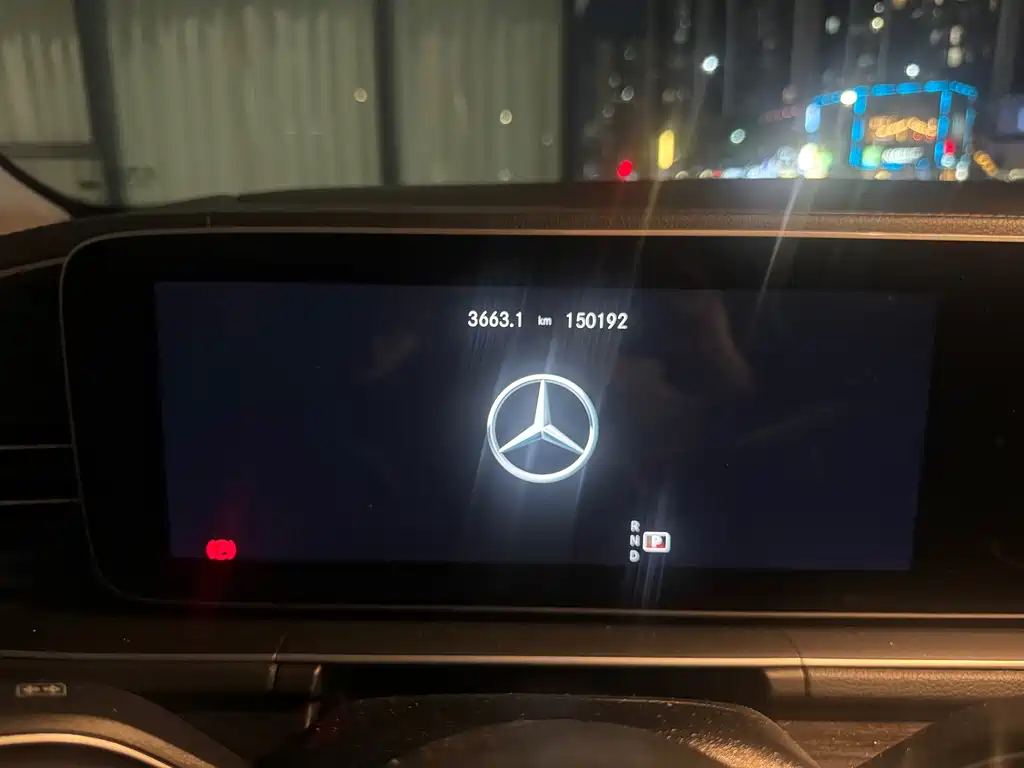 Mercedes-Benz GLS — фото 10