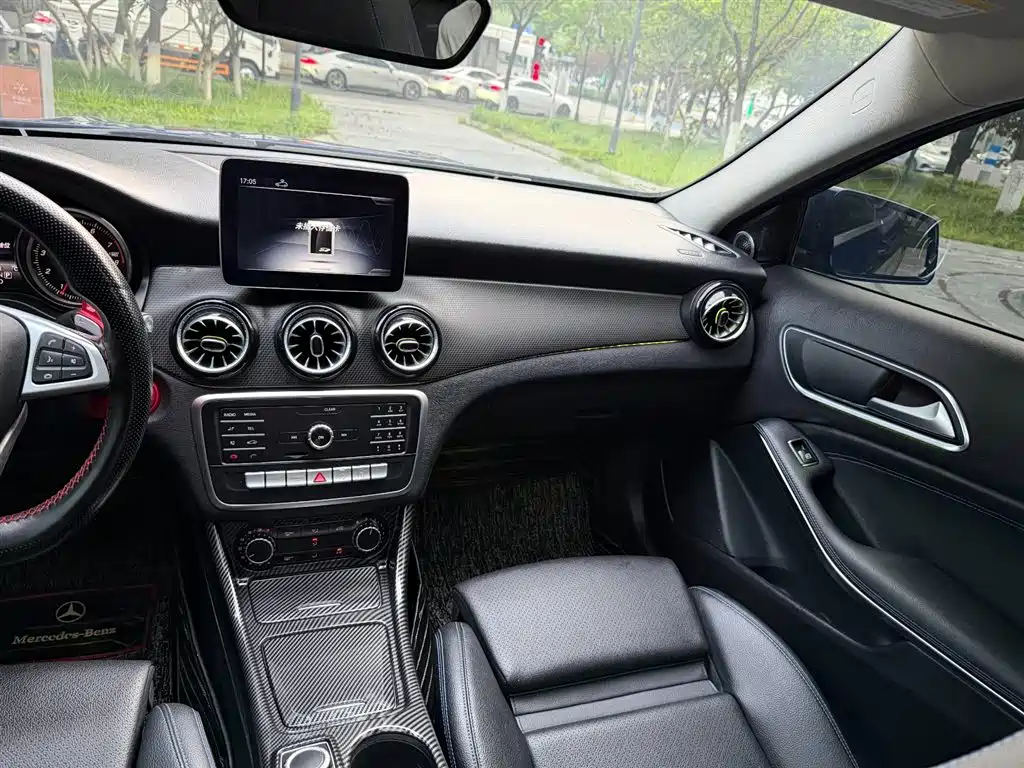 Mercedes-Benz GLA — фото 9