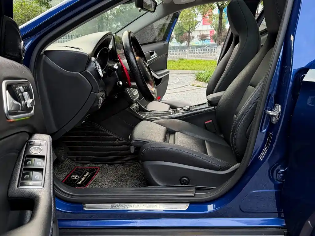 Mercedes-Benz GLA — фото 10