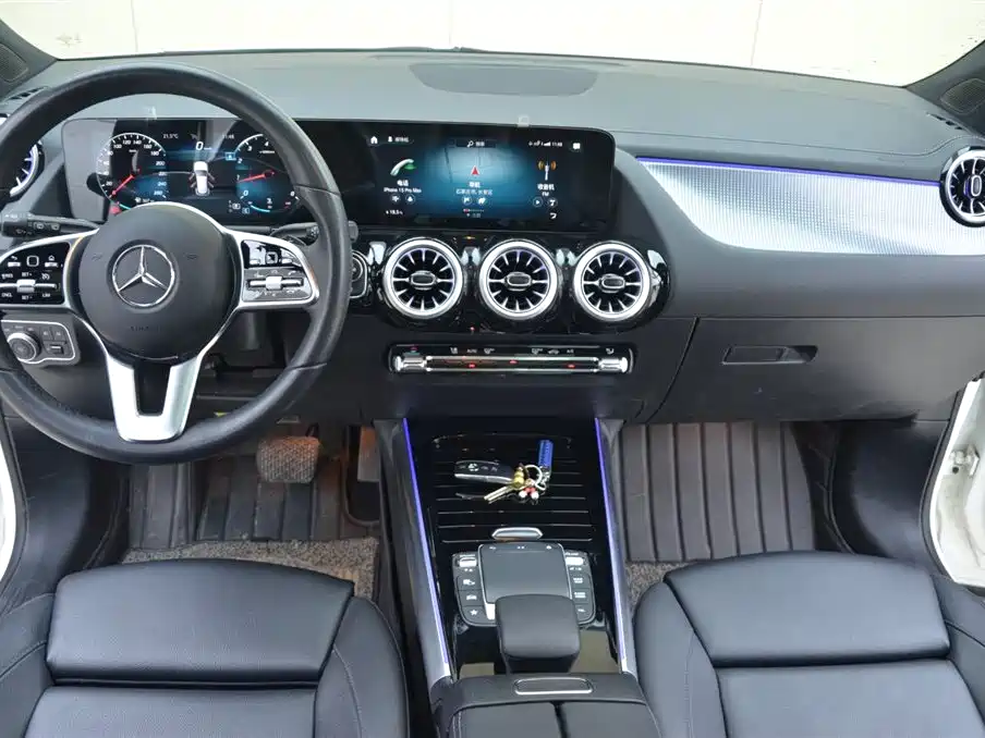 Mercedes-Benz GLA — фото 6