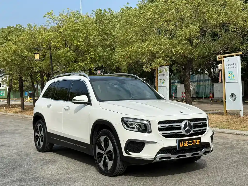 Mercedes-Benz GLB — фото 3