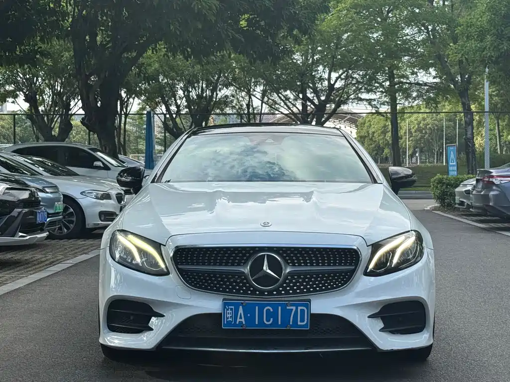 Mercedes-Benz E-Class (Import) — фото 2