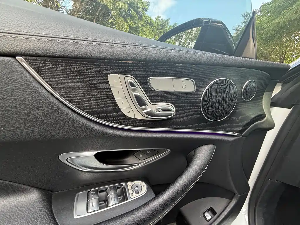 Mercedes-Benz E-Class (Import) — фото 7