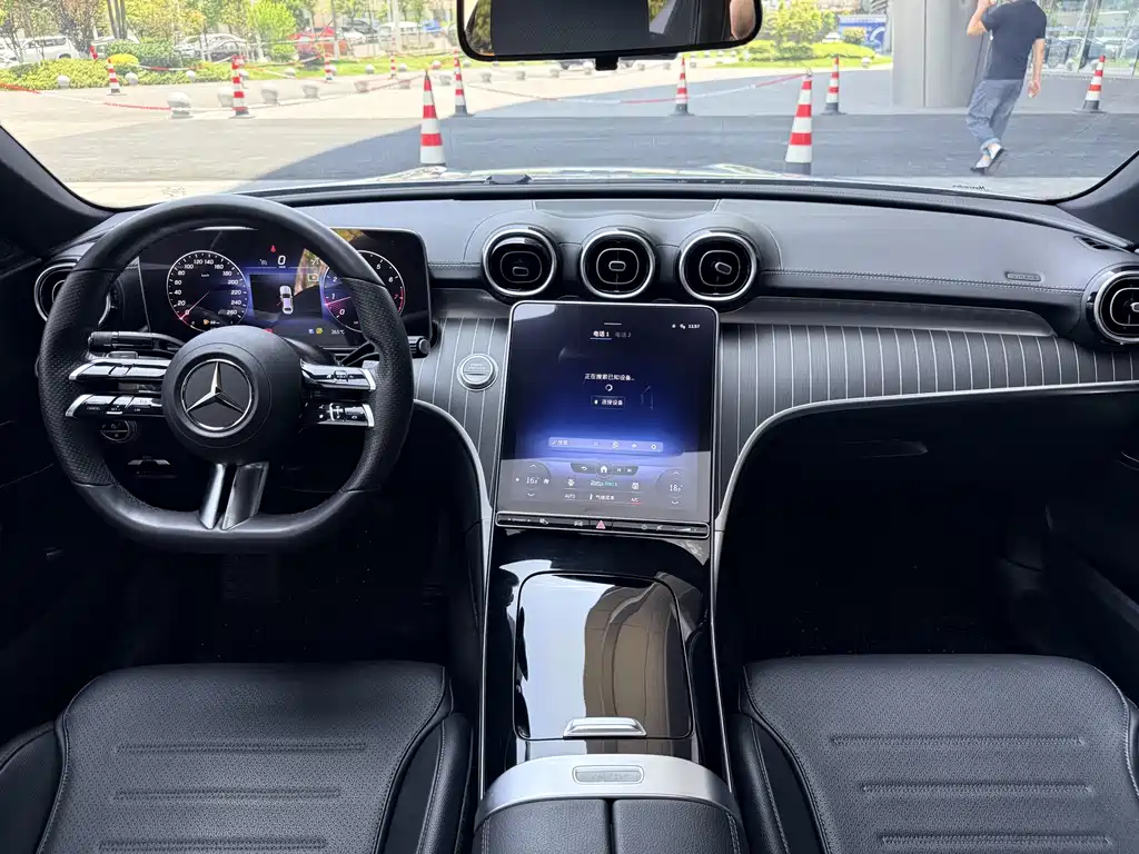 Mercedes-Benz C-Class — фото 11