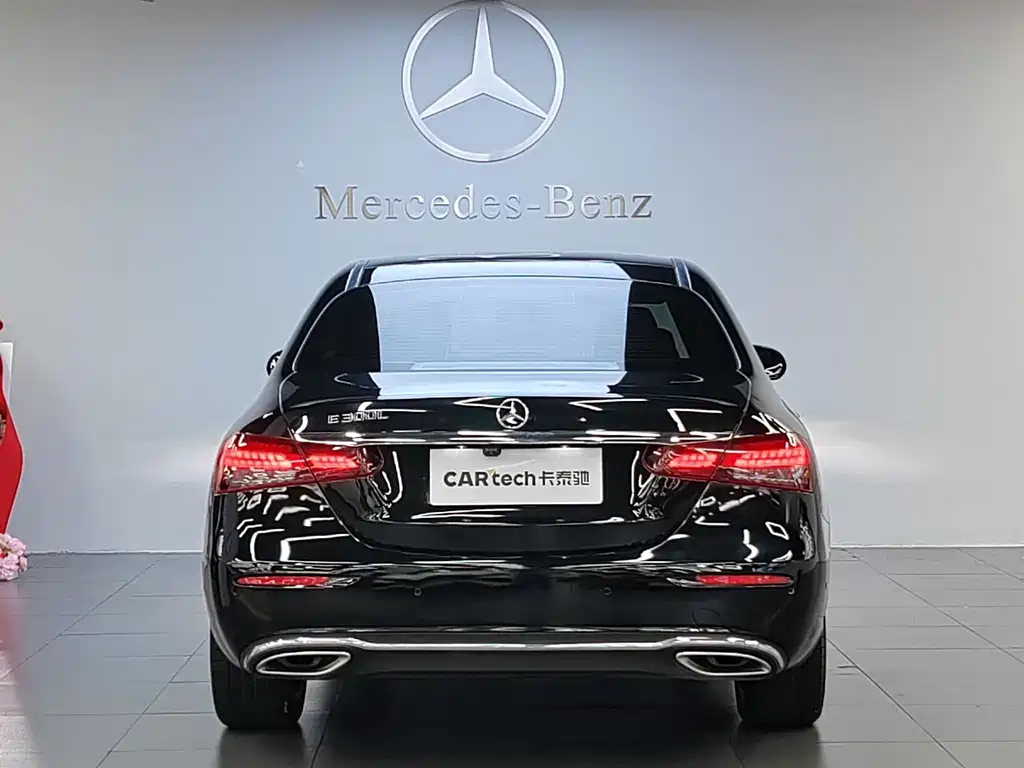 Mercedes-Benz E-Class — фото 4