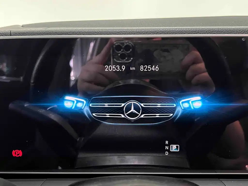 Mercedes-Benz GLS — фото 18