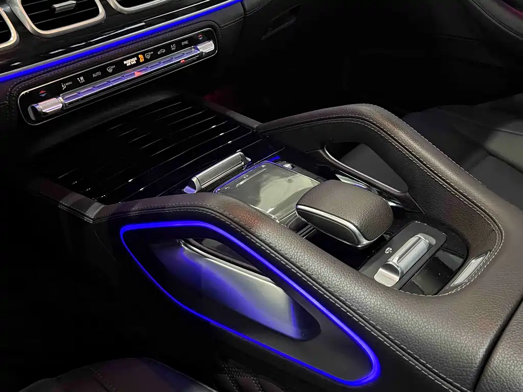 Mercedes-Benz GLS — фото 19