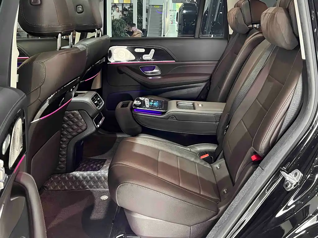 Mercedes-Benz GLS — фото 21