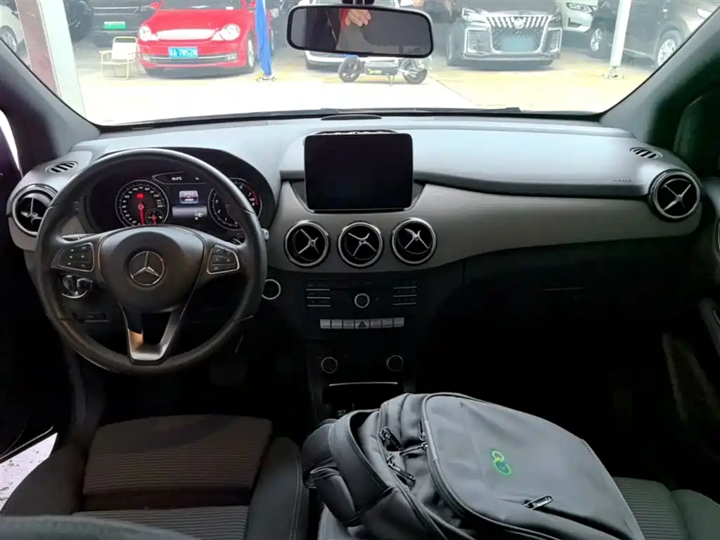Mercedes-Benz B-Class — фото 10