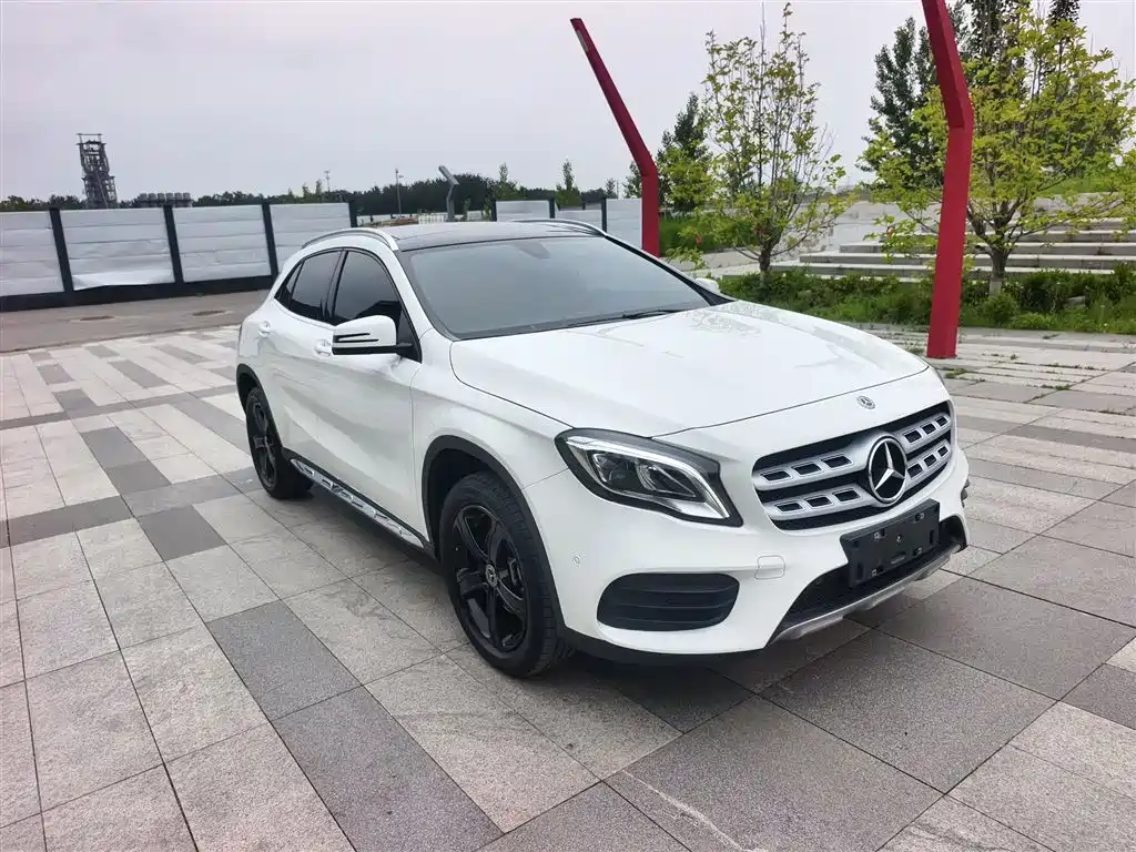 Mercedes-Benz GLA — фото 5