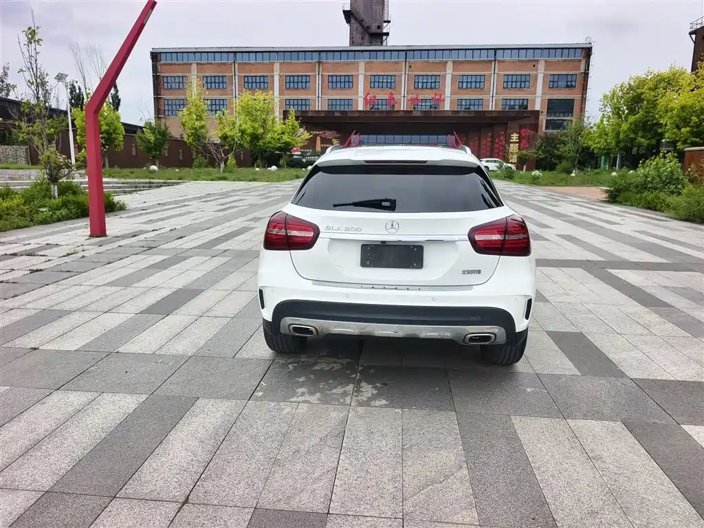 Mercedes-Benz GLA — фото 8