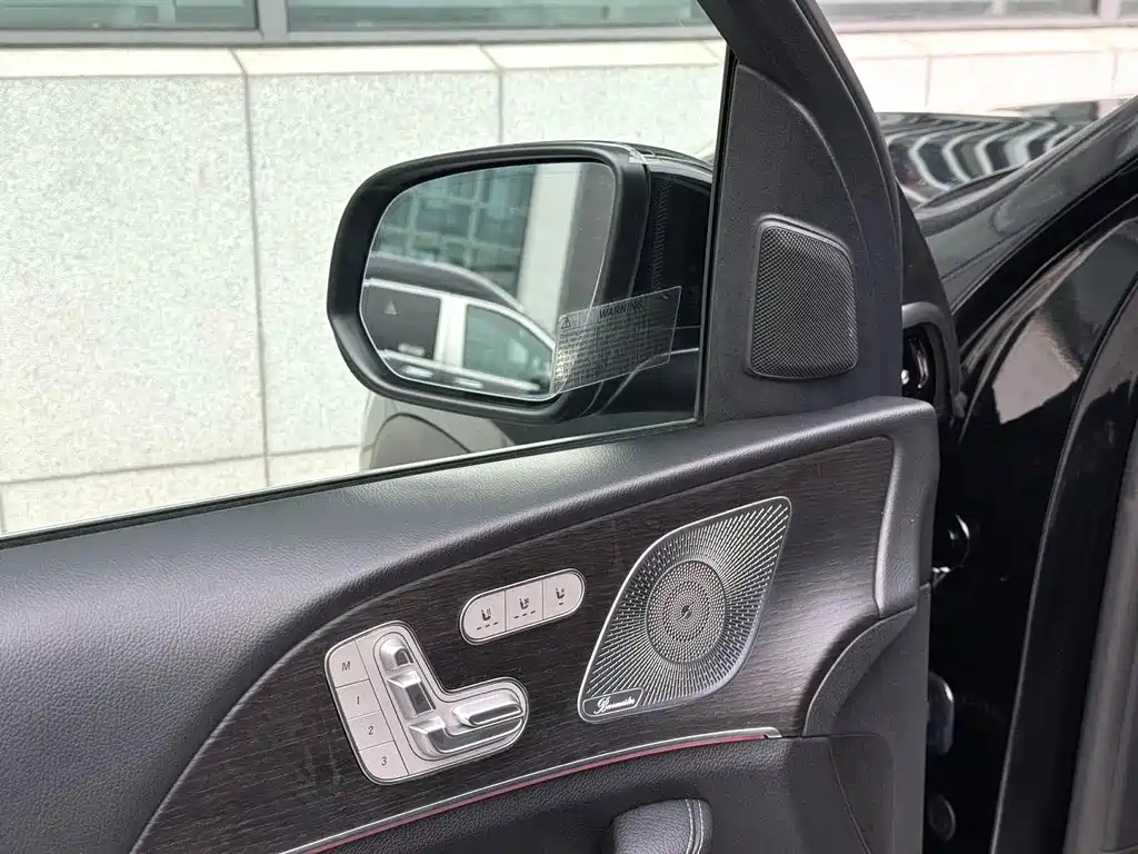 Mercedes-Benz GLS — фото 13