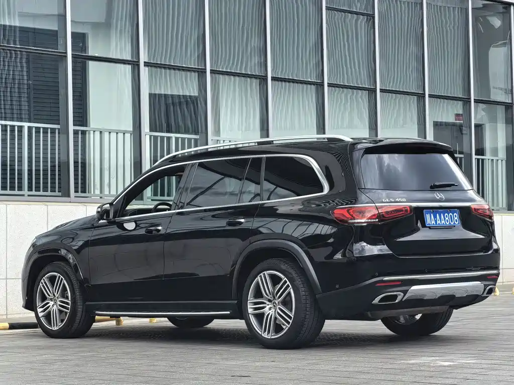 Mercedes-Benz GLS — фото 6