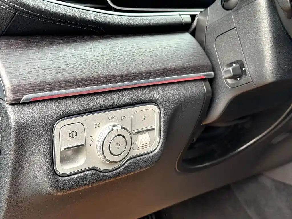 Mercedes-Benz GLS — фото 10