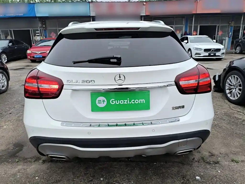 Mercedes-Benz GLA — фото 6