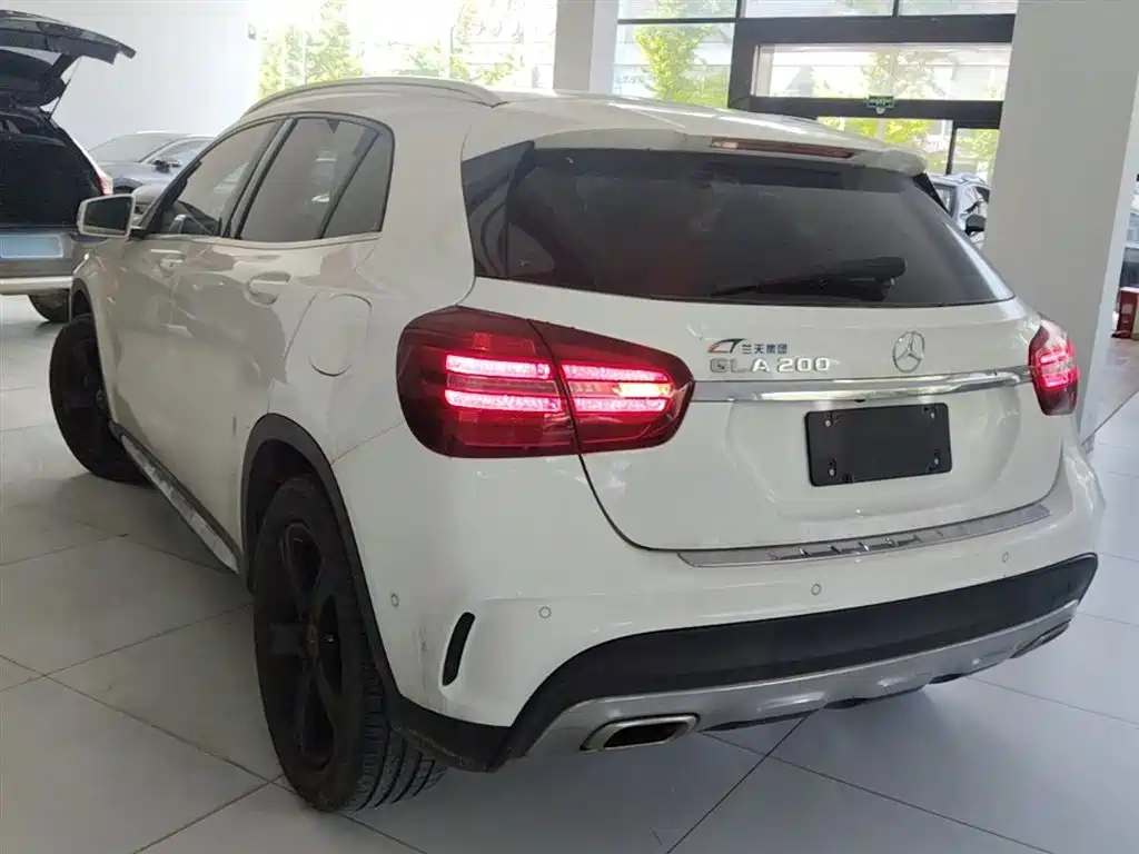 Mercedes-Benz GLA — фото 23