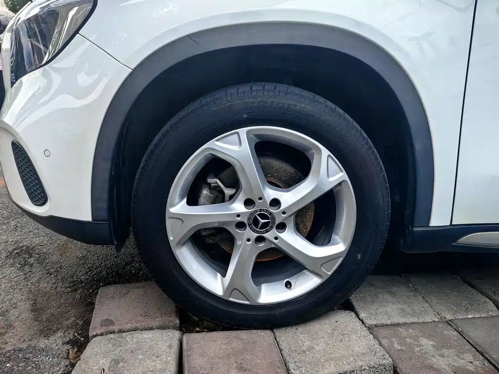 Mercedes-Benz GLA — фото 5