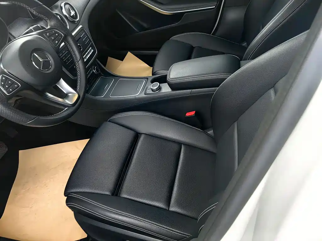 Mercedes-Benz GLA — фото 8