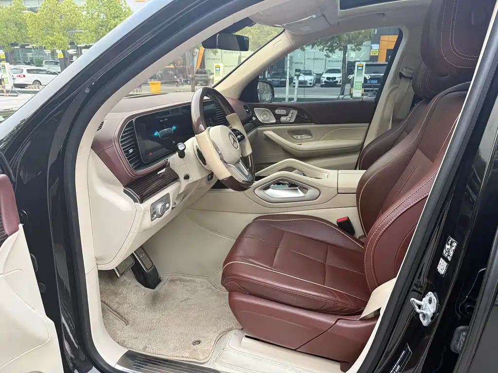 Mercedes-Benz GLS — фото 3