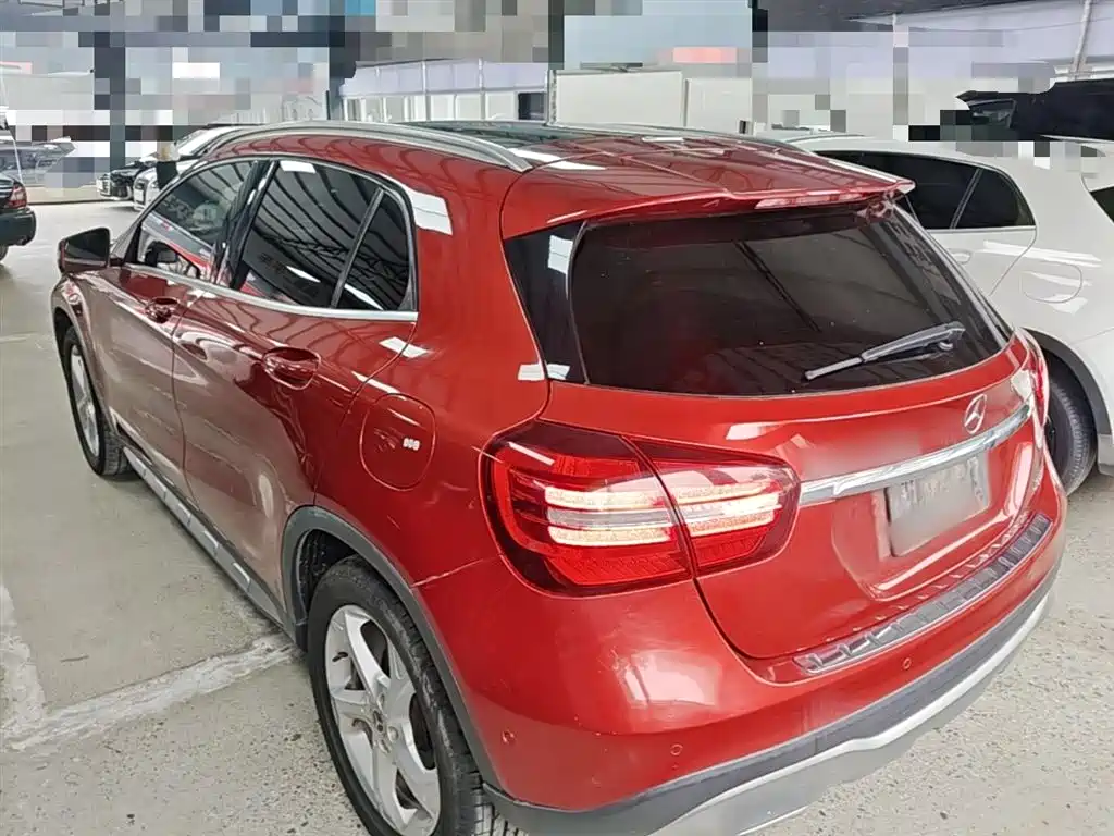 Mercedes-Benz GLA — фото 5