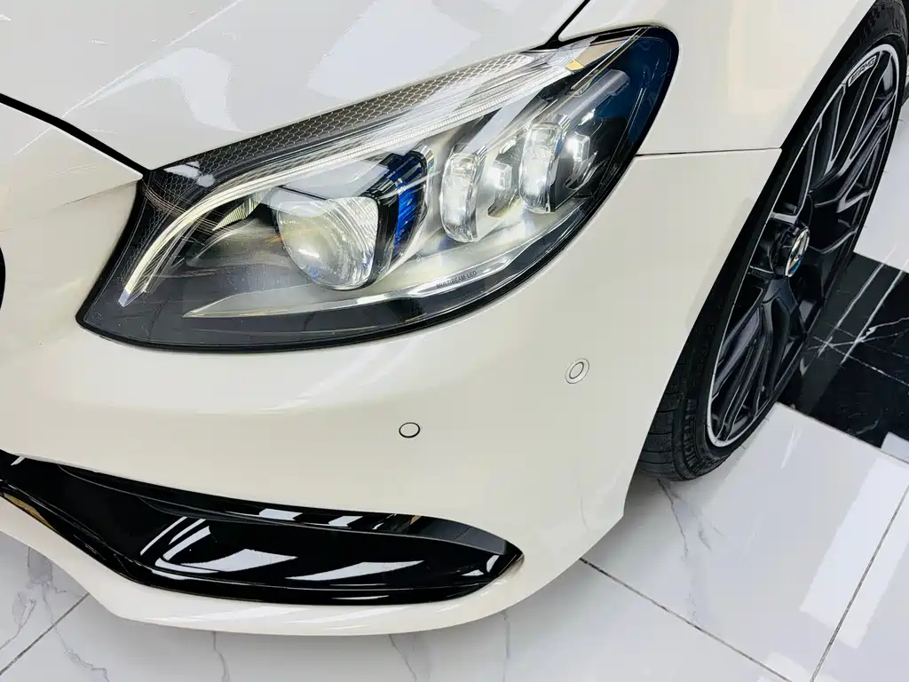 Mercedes-Benz C-Class AMG — фото 23