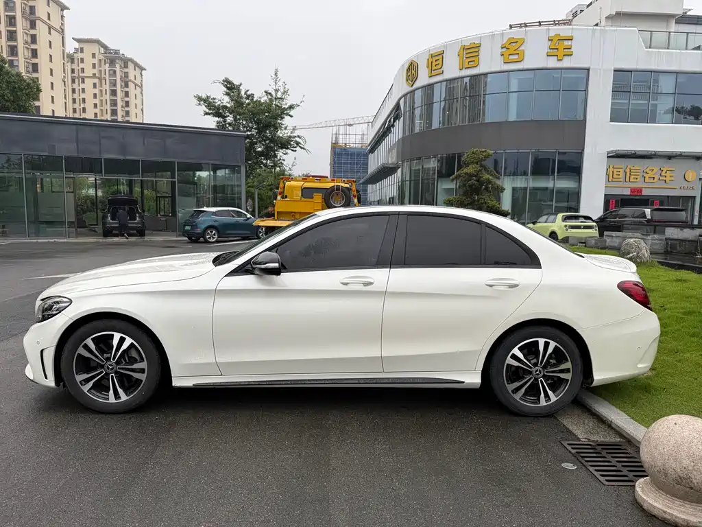 Mercedes-Benz C-Class — фото 3