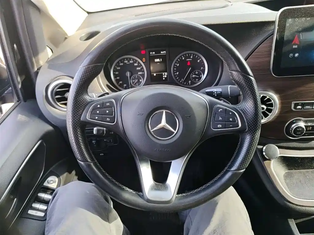 Mercedes-Benz Vito — фото 11