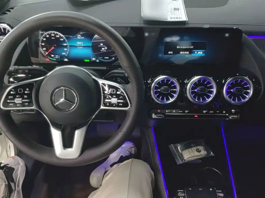 Mercedes-Benz EQA — фото 10