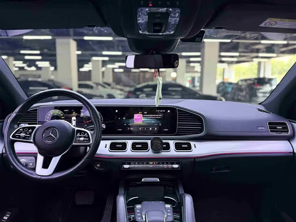 Mercedes-Benz GLE (Import) — фото 13