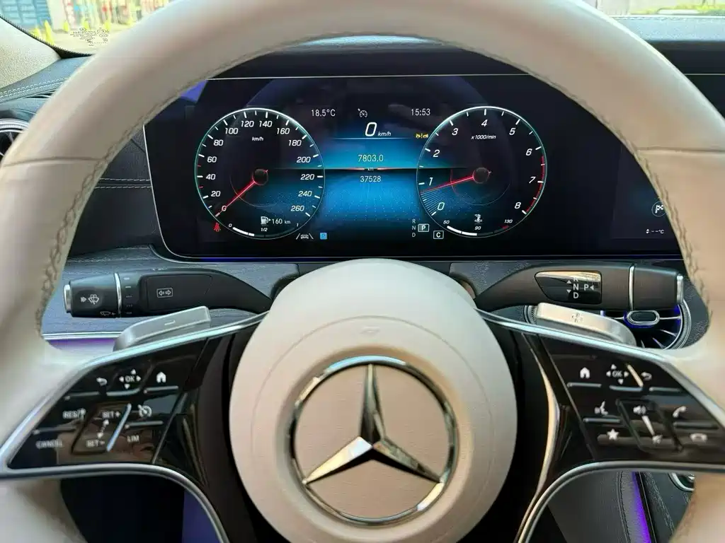 Mercedes-Benz CLS — фото 9