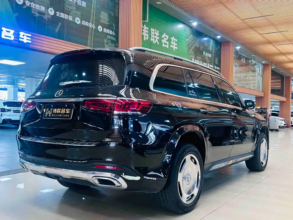 Mercedes-Benz GLS — фото 6