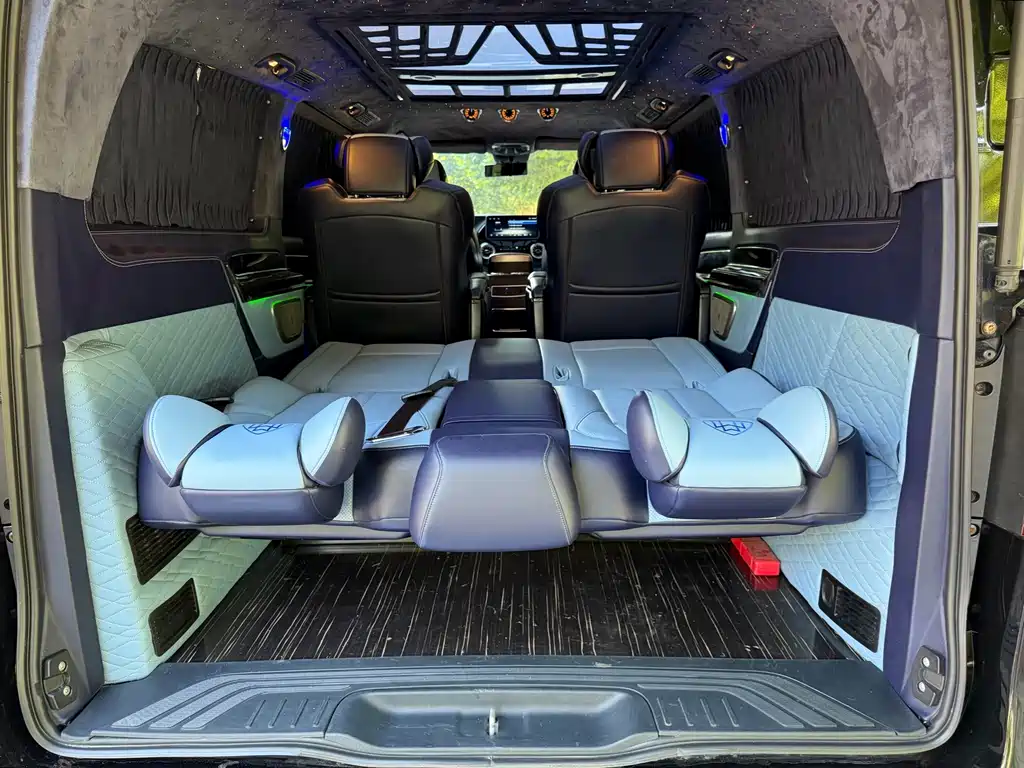 Mercedes-Benz Vito — фото 22