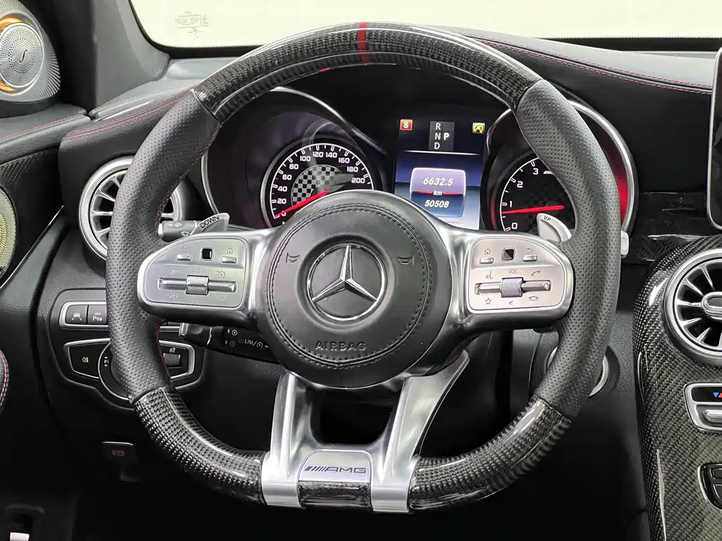 Mercedes-Benz GLC Coupe AMG — фото 30