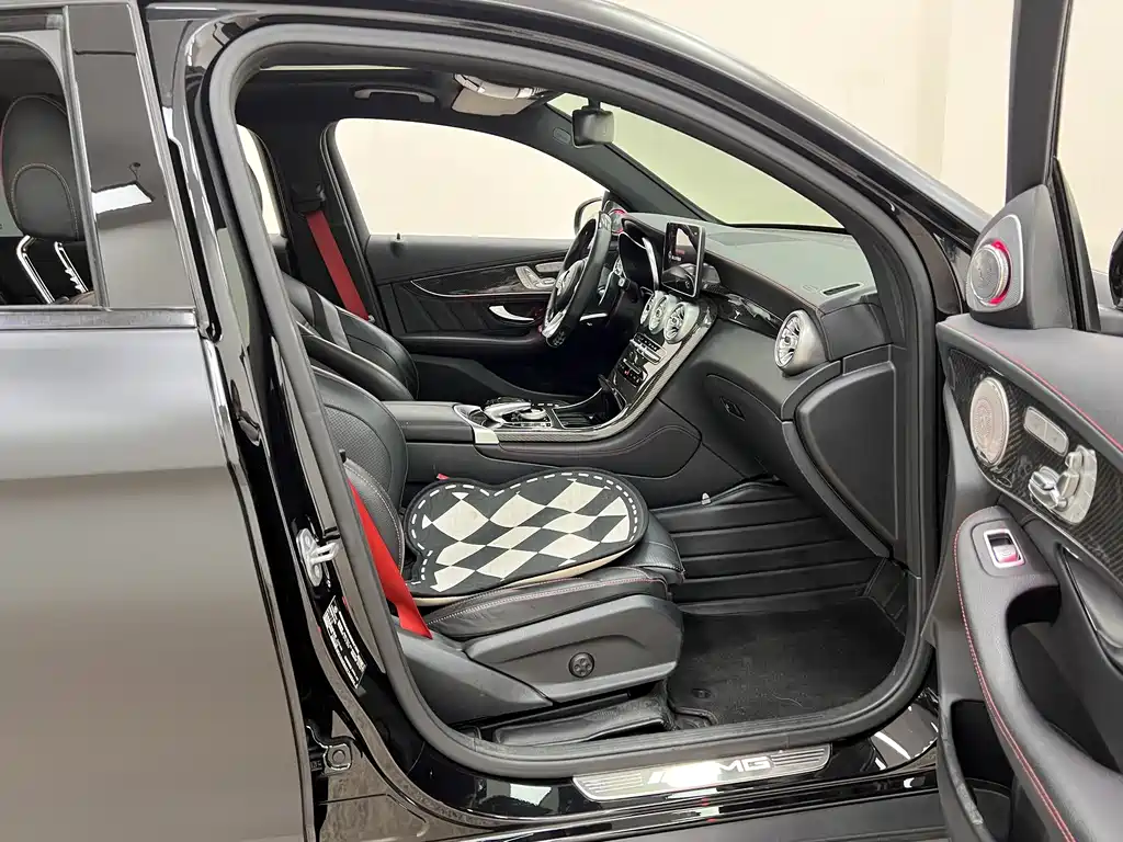 Mercedes-Benz GLC Coupe AMG — фото 33