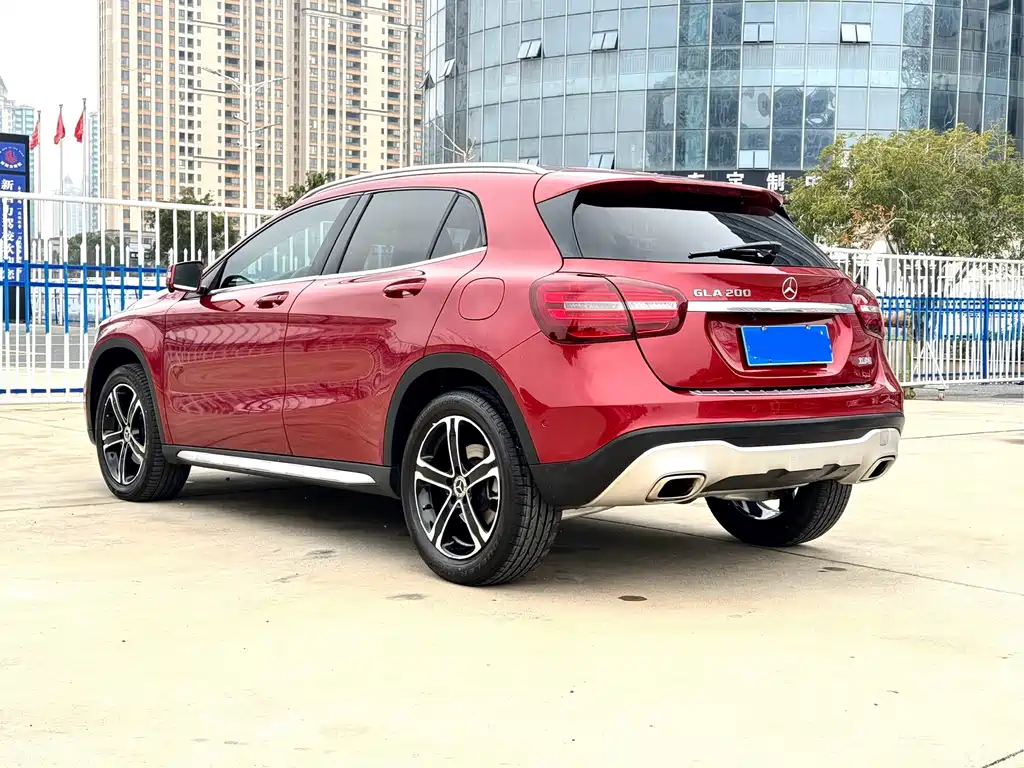 Mercedes-Benz GLA — фото 6
