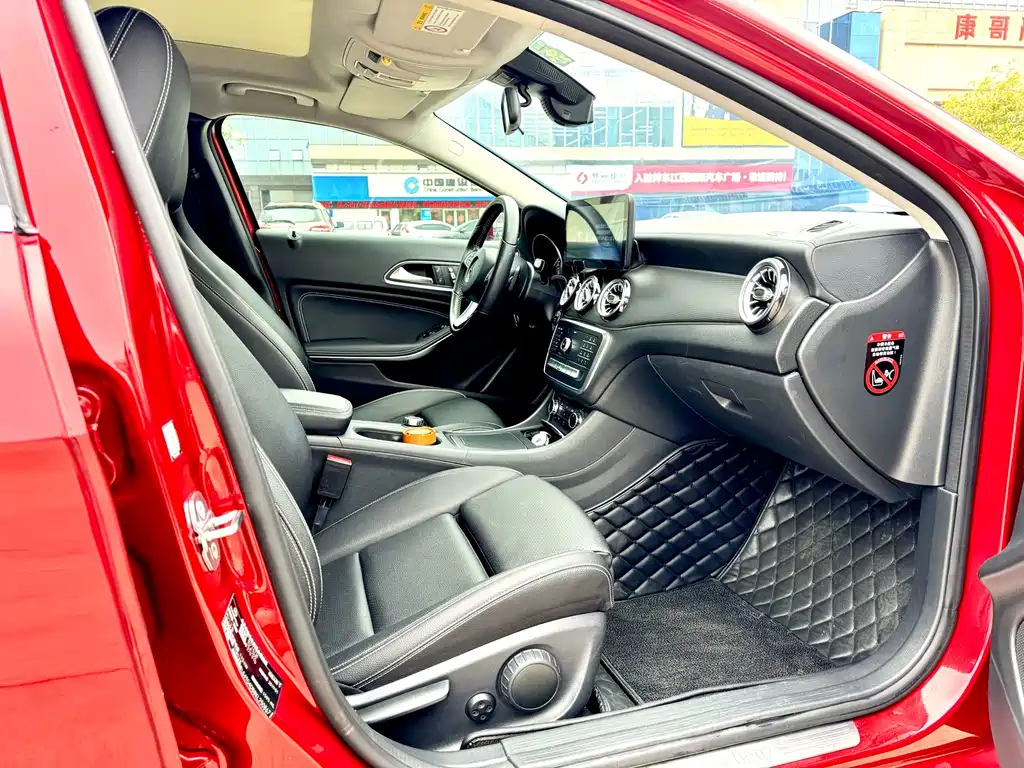 Mercedes-Benz GLA — фото 8