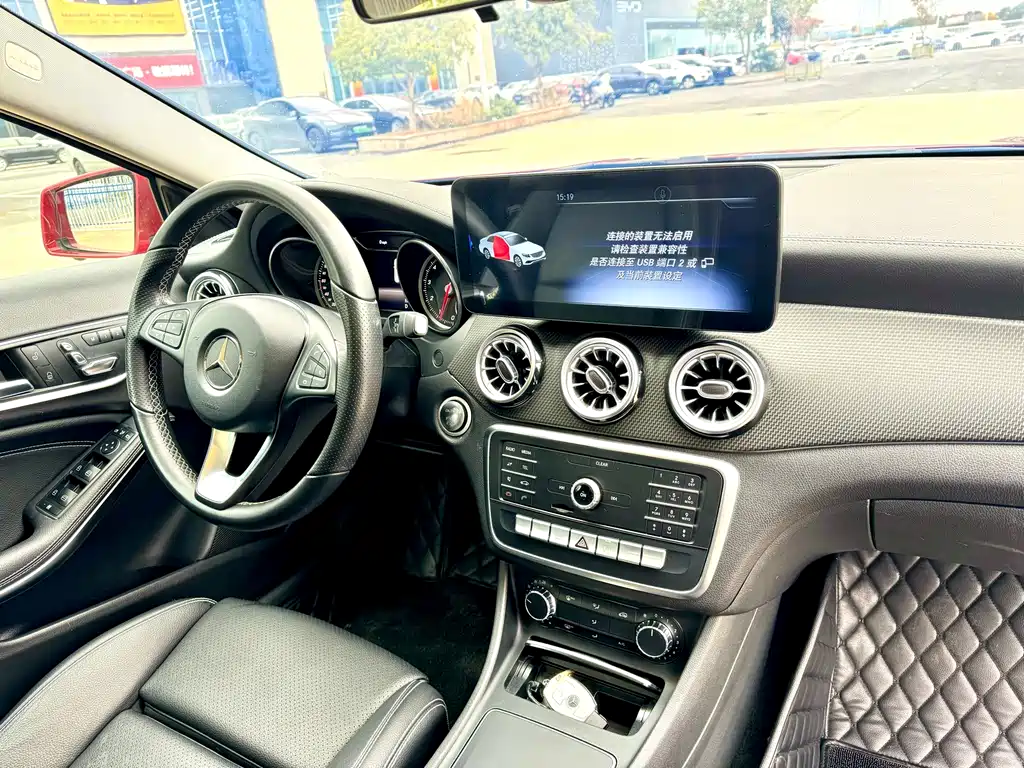 Mercedes-Benz GLA — фото 9