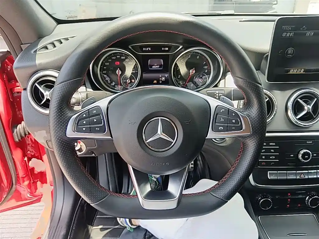Mercedes-Benz CLA (Import) — фото 11