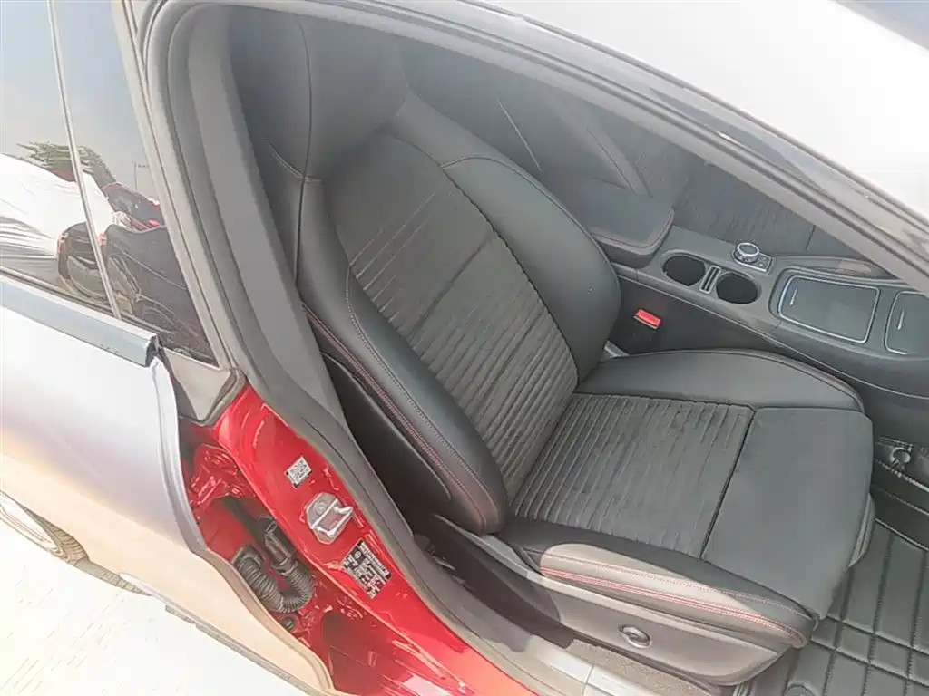 Mercedes-Benz CLA (Import) — фото 25