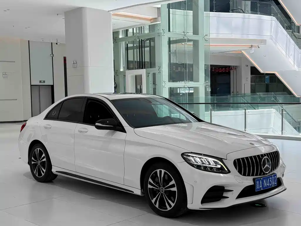 Mercedes-Benz C-Class — фото 3