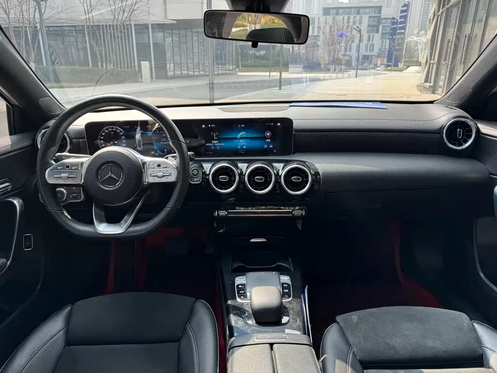 Mercedes-Benz A-Class — фото 14