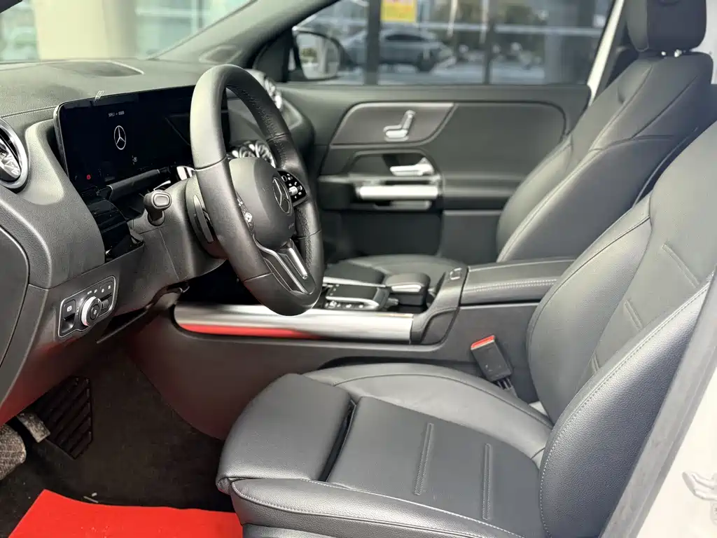 Mercedes-Benz GLA — фото 17