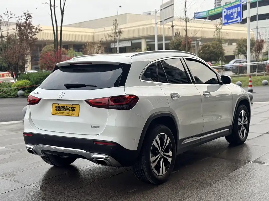 Mercedes-Benz GLA — фото 7