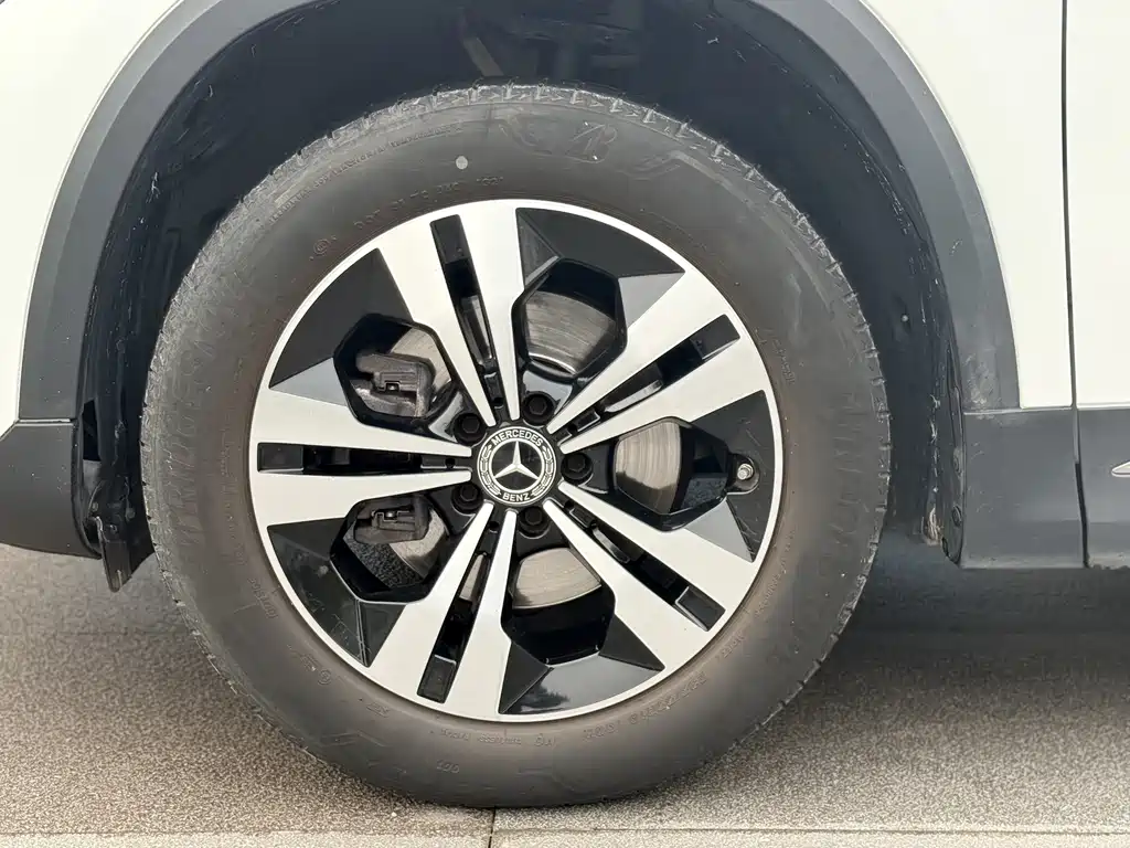 Mercedes-Benz GLA — фото 10